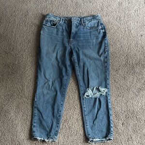 Good American Straight Leg Distressed Jeans, 10/30, never worn, medium blue